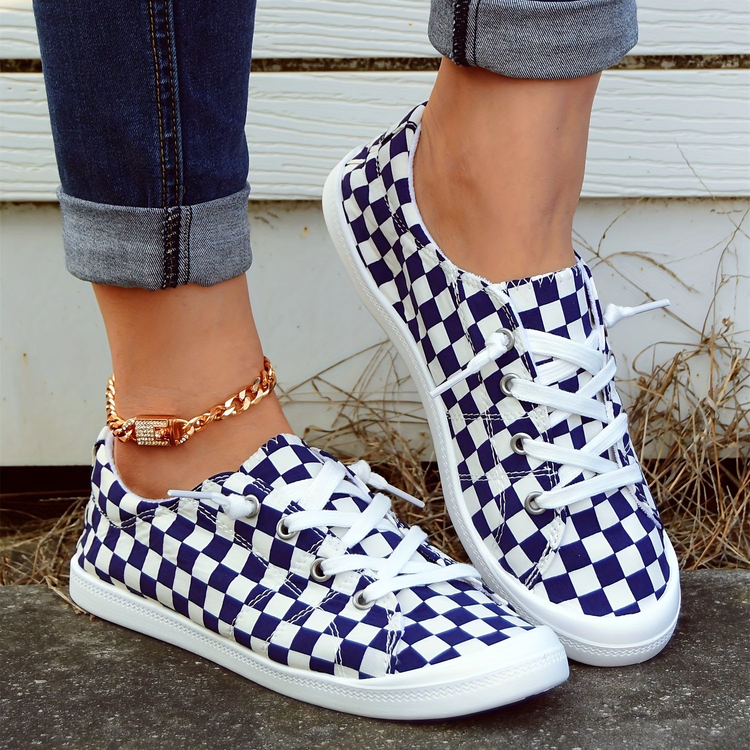 Checkerboard Pattern Lace Up Walking Shoes for Women