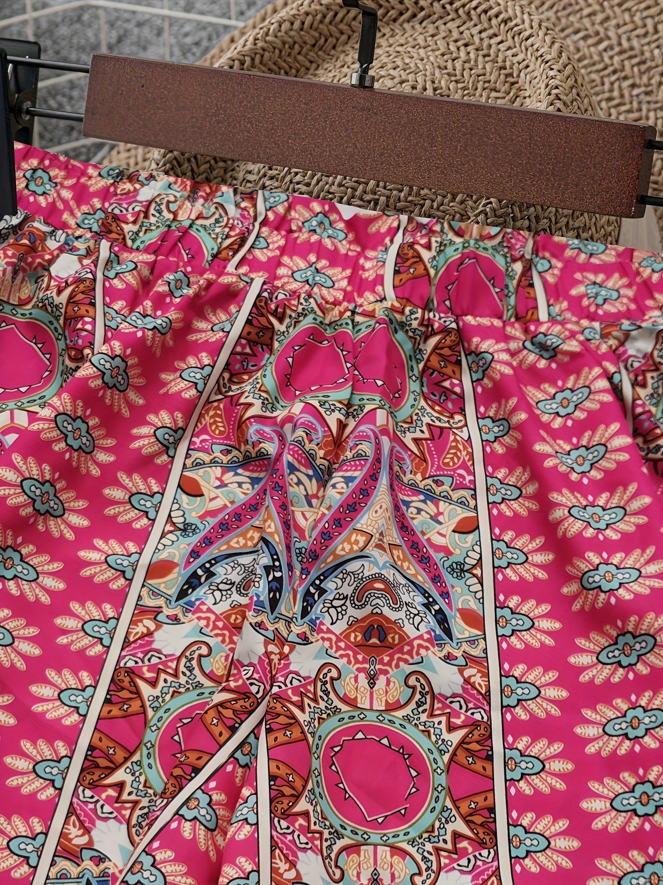  Allover Floral Print High Rise Elastic Loose Shorts