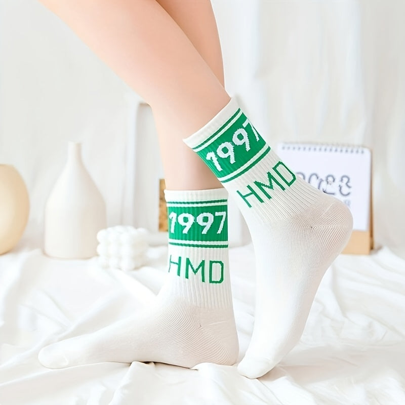 4 Pairs Letter Print Crew Socks for Women