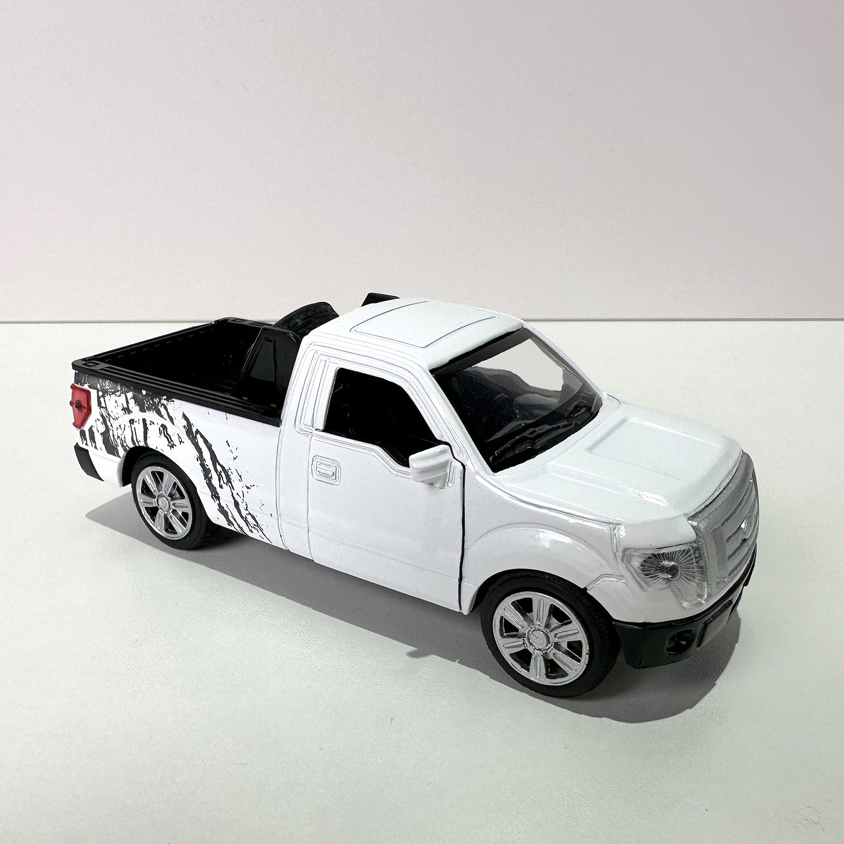 32 Alloy Truck Toy Car Model, Perfect Birthday Gift for Boys