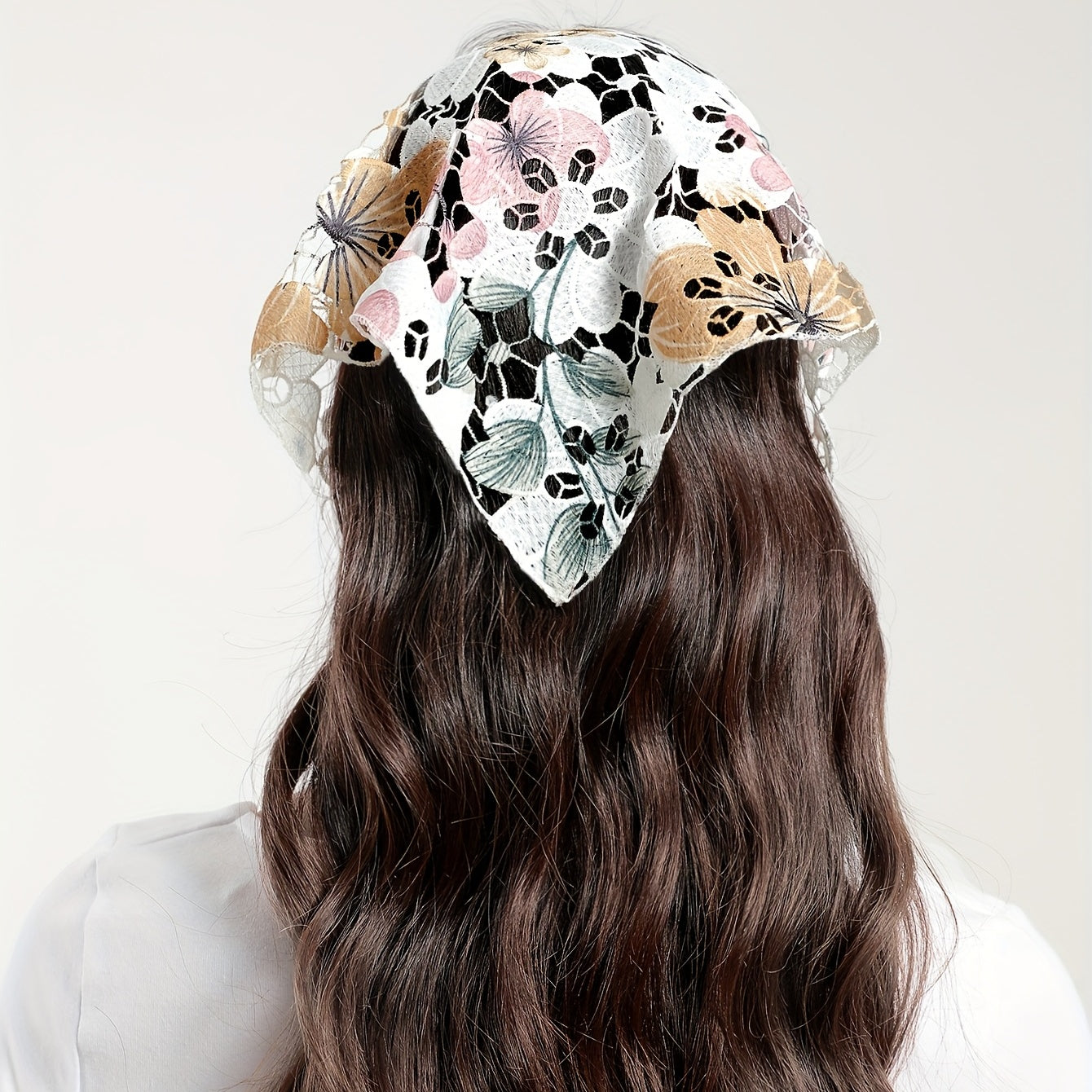 Crocheted Flower Triangle Headband - Pastoral Style Hair Accessory
