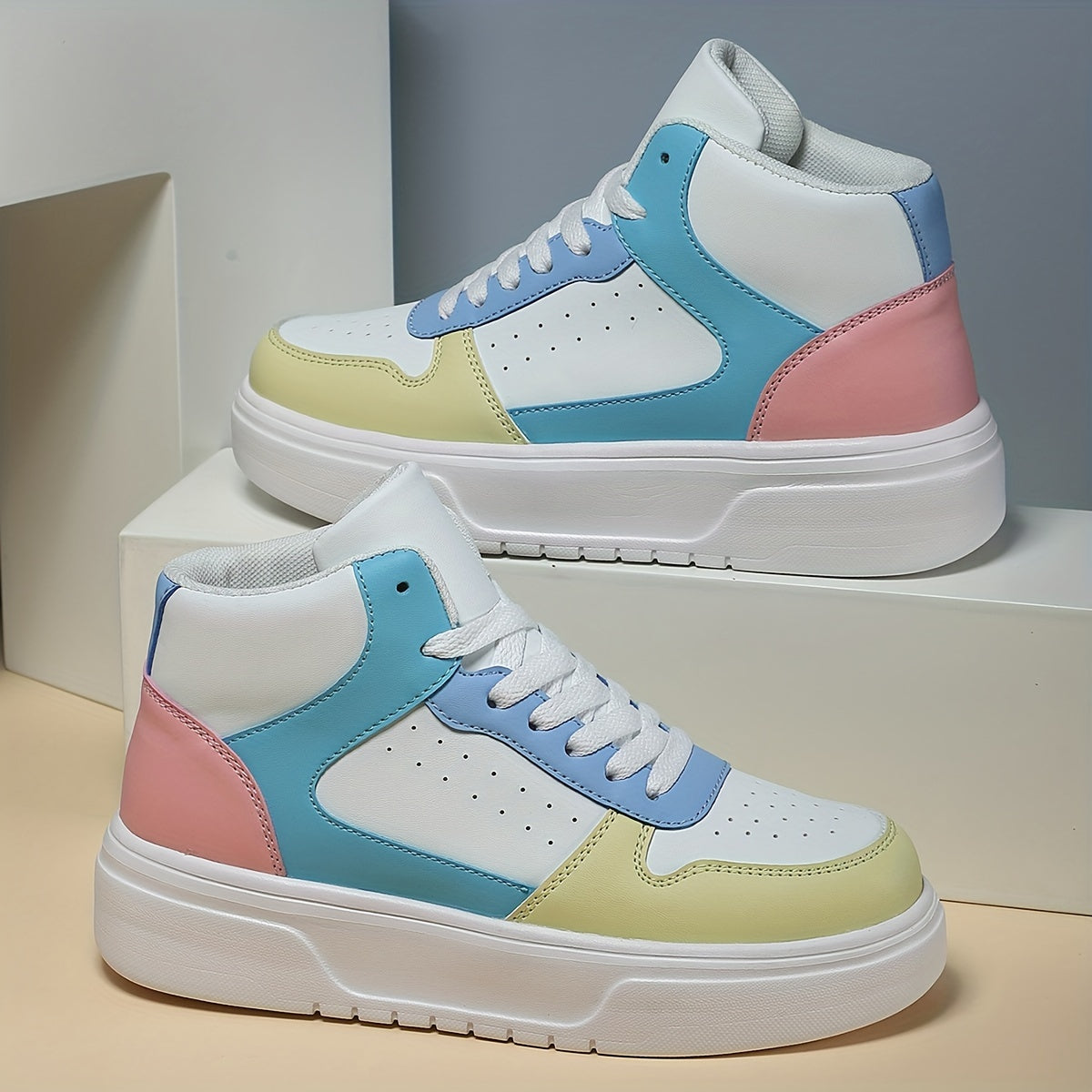 Women's Faux Leather Chunky Sneakers for Outdoor Sports