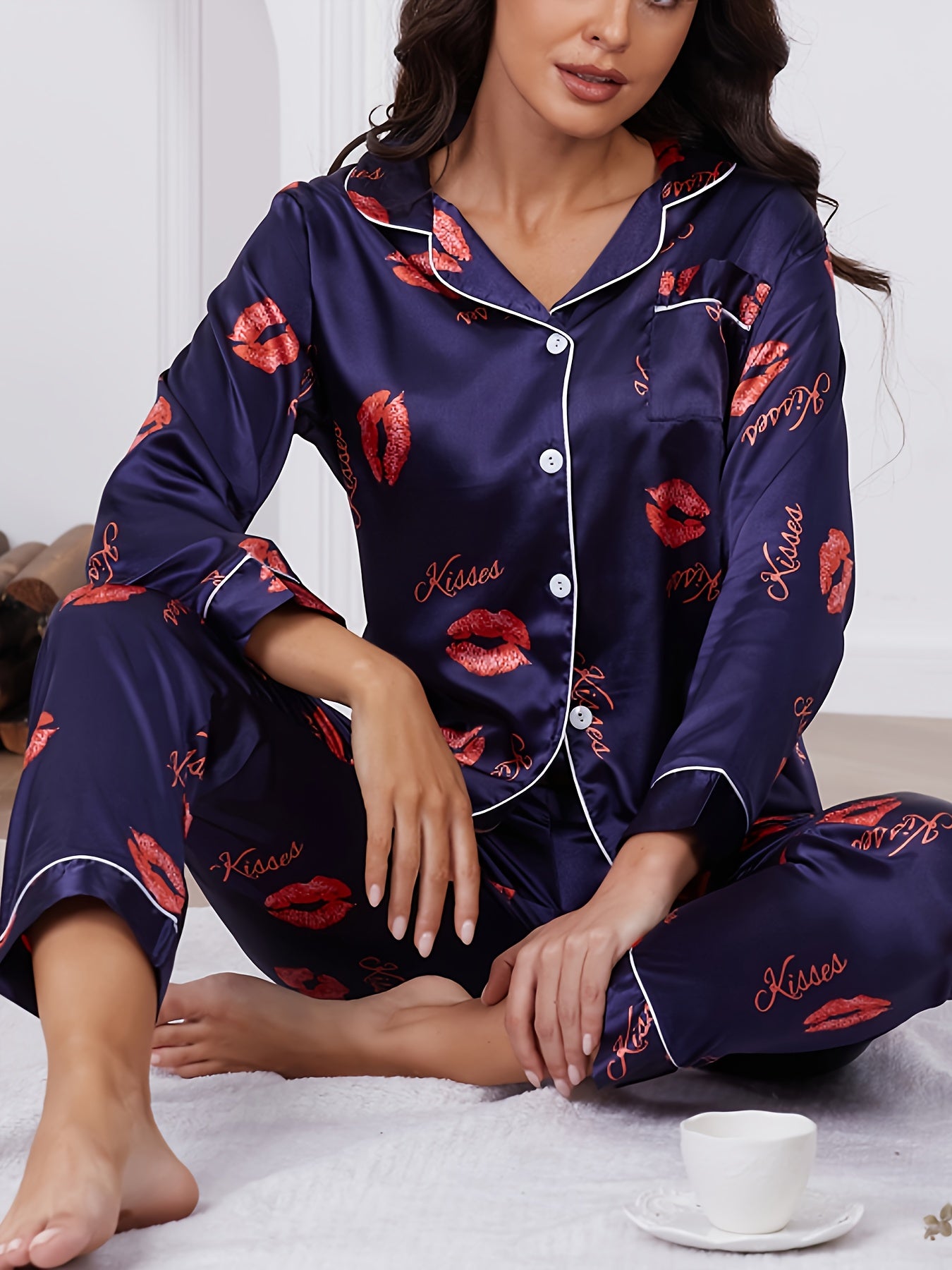 Lips & Letter Print Pajama Set Long Sleeve Top & Pants Women's Sleepwear