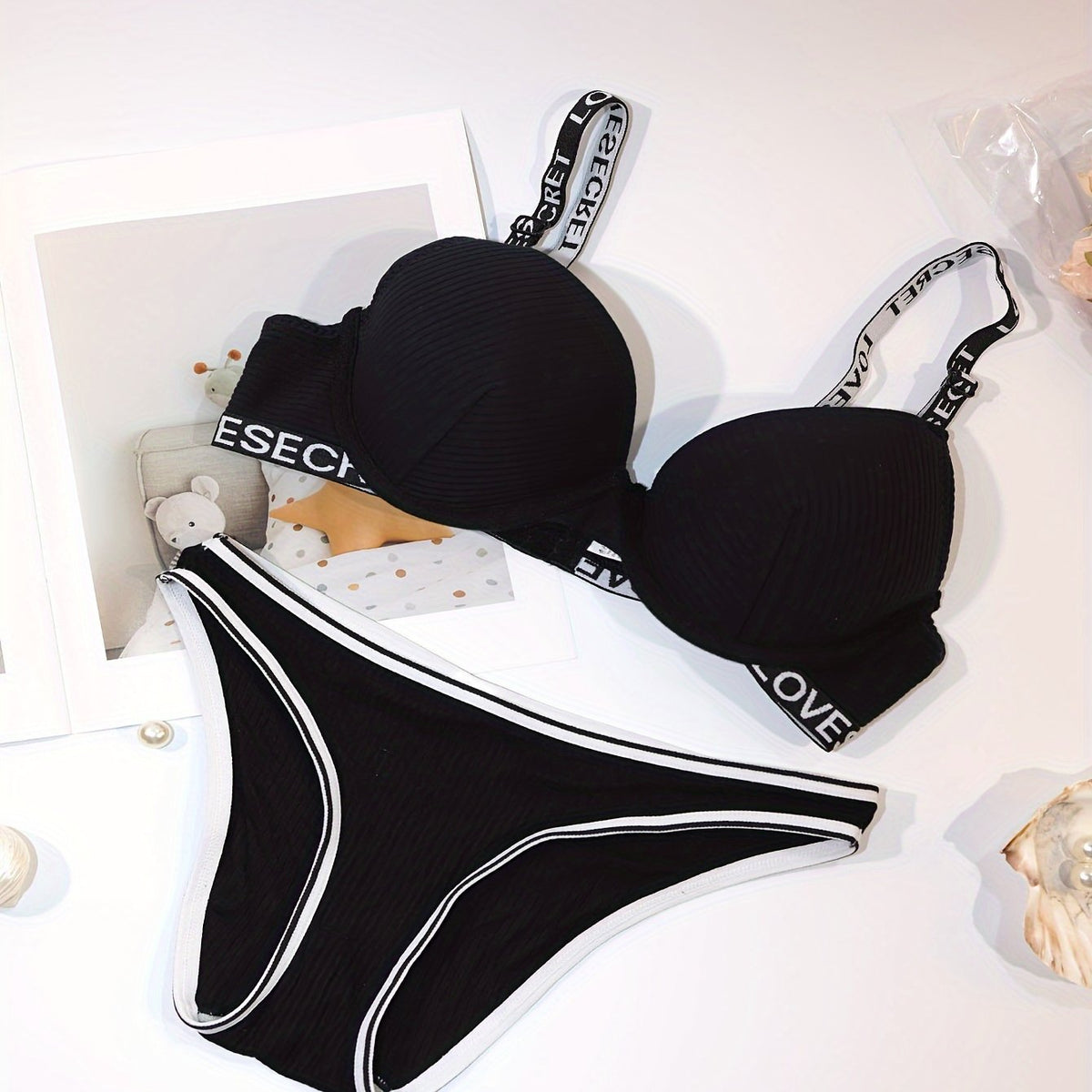 Letter Print Bra & Panties Set Push Up Bra & Elastic Panties Lingerie