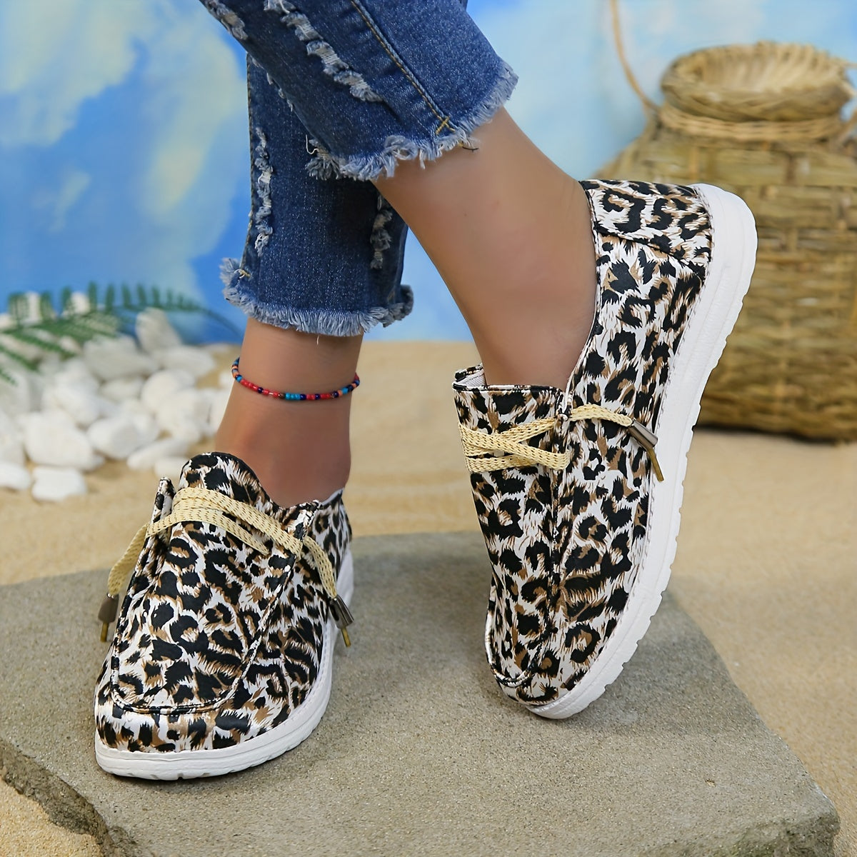 Leopard Print Canvas Shoes Lightweight Lace Up Walking Shoes