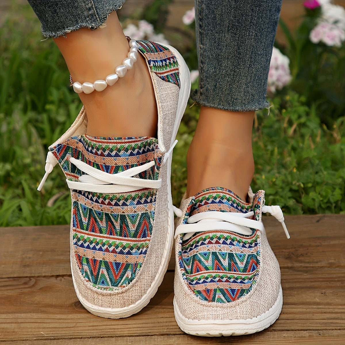 Women's Retro Printed Sneakers Casual Lace Up Outdoor Shoes Lightweight Low Top