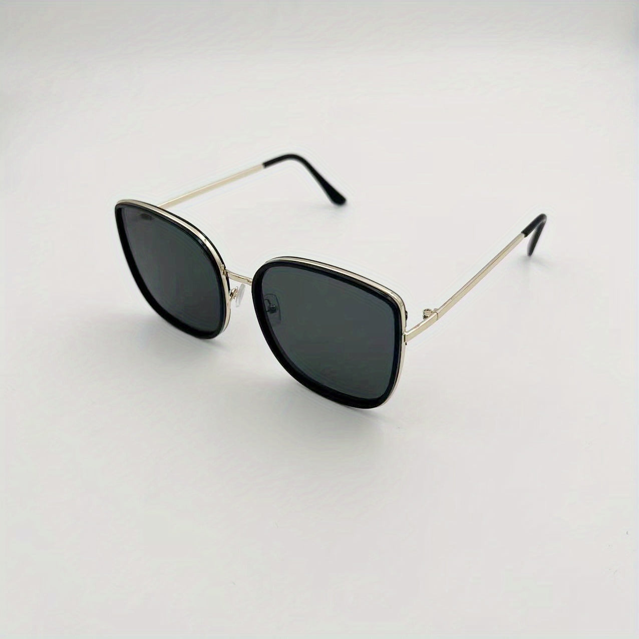 Oversized Square Sunglasses Anti Glare Metal Glasses UV400