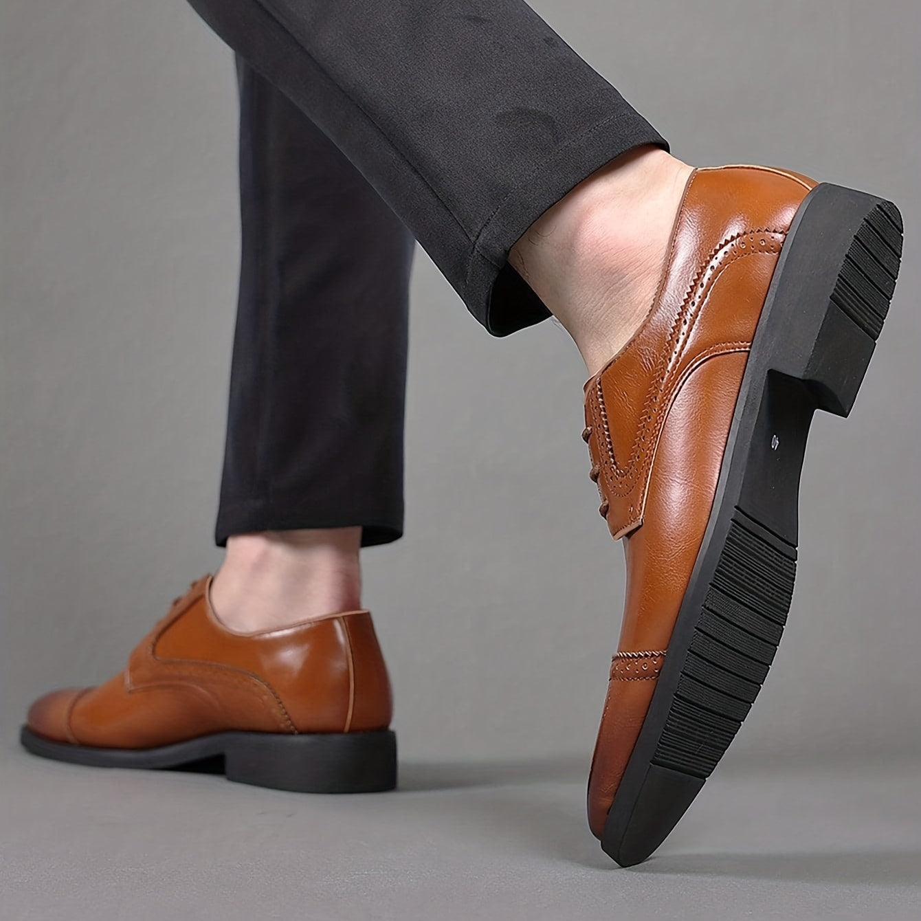 Men Ombre Perforated Lace up Oxford Shoes Non Slip Formal Shoes