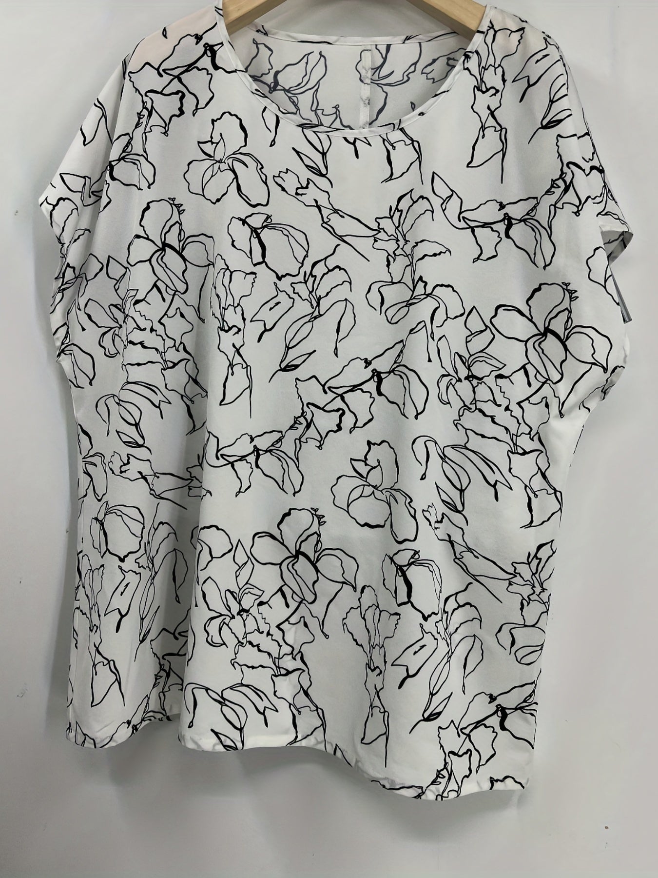  Floral Print Cap Sleeve Round Neck Blouse