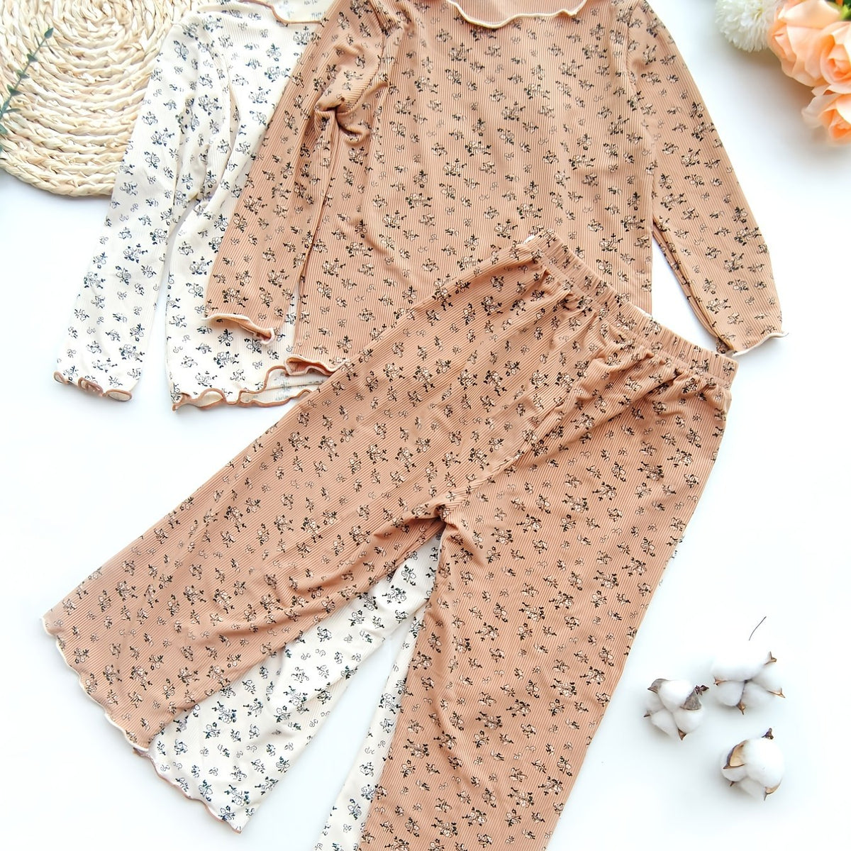Floral Pattern Kid's Pajamas Set Long Sleeve Top & Pants Comfy PJ Set