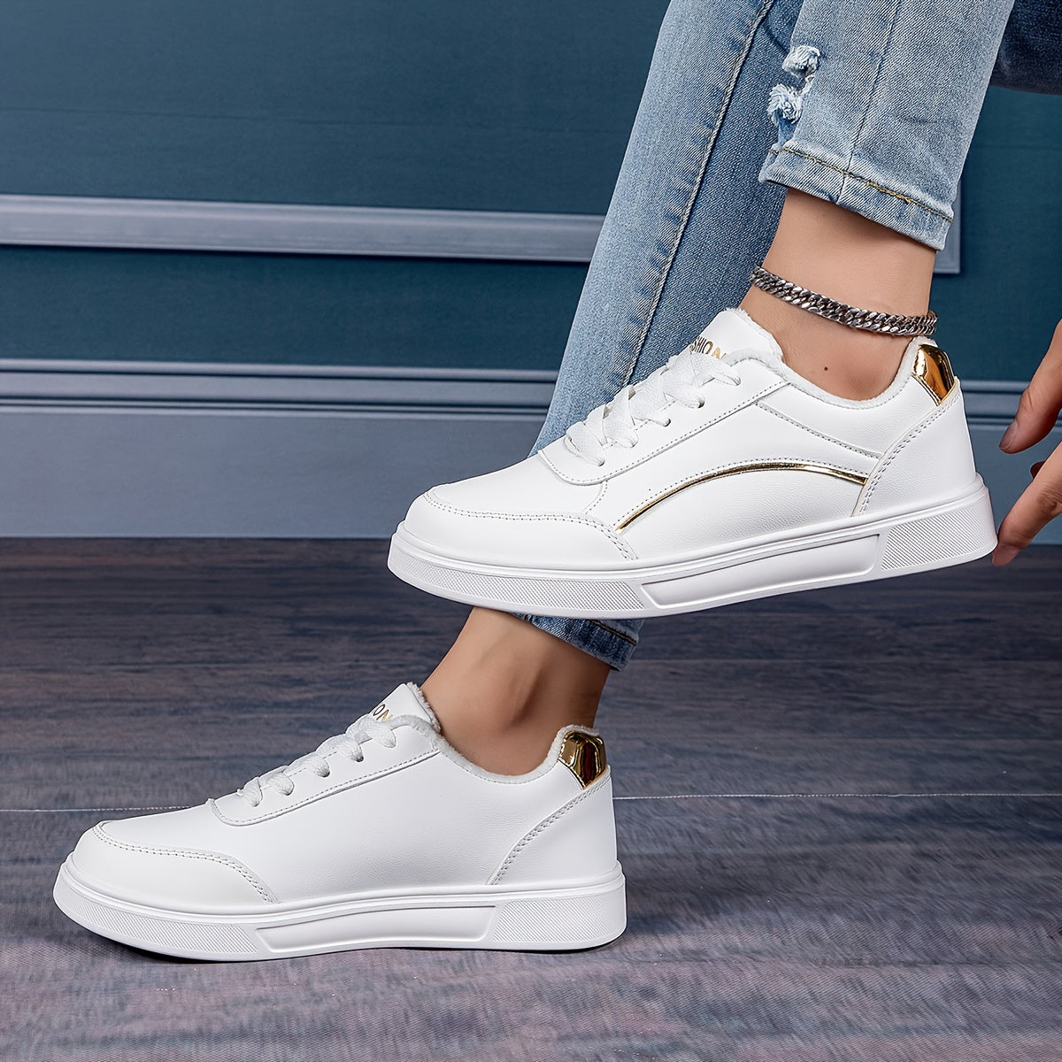 Winter Skate Shoes Faux Fur Lined Comfortable Platform Sneakers