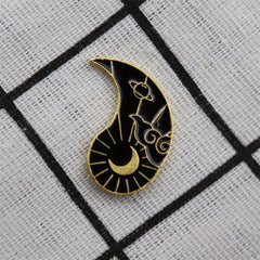 Tai Chi Gossip Array Enamel Brooch For Men