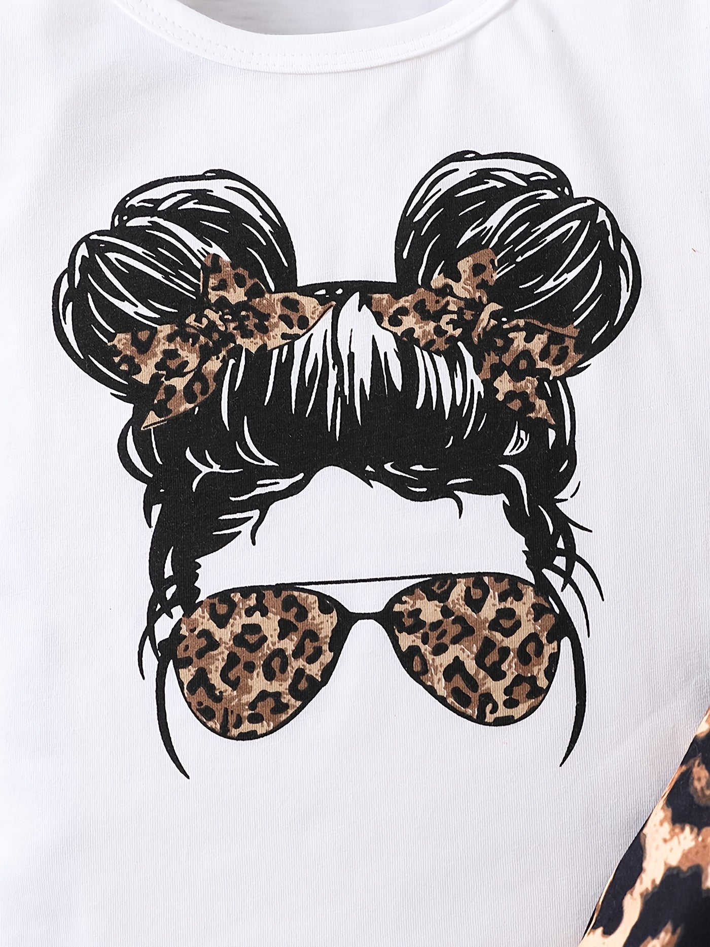 2pcs Baby Girls Leopard & Figure Print Tee Top & Shorts Set