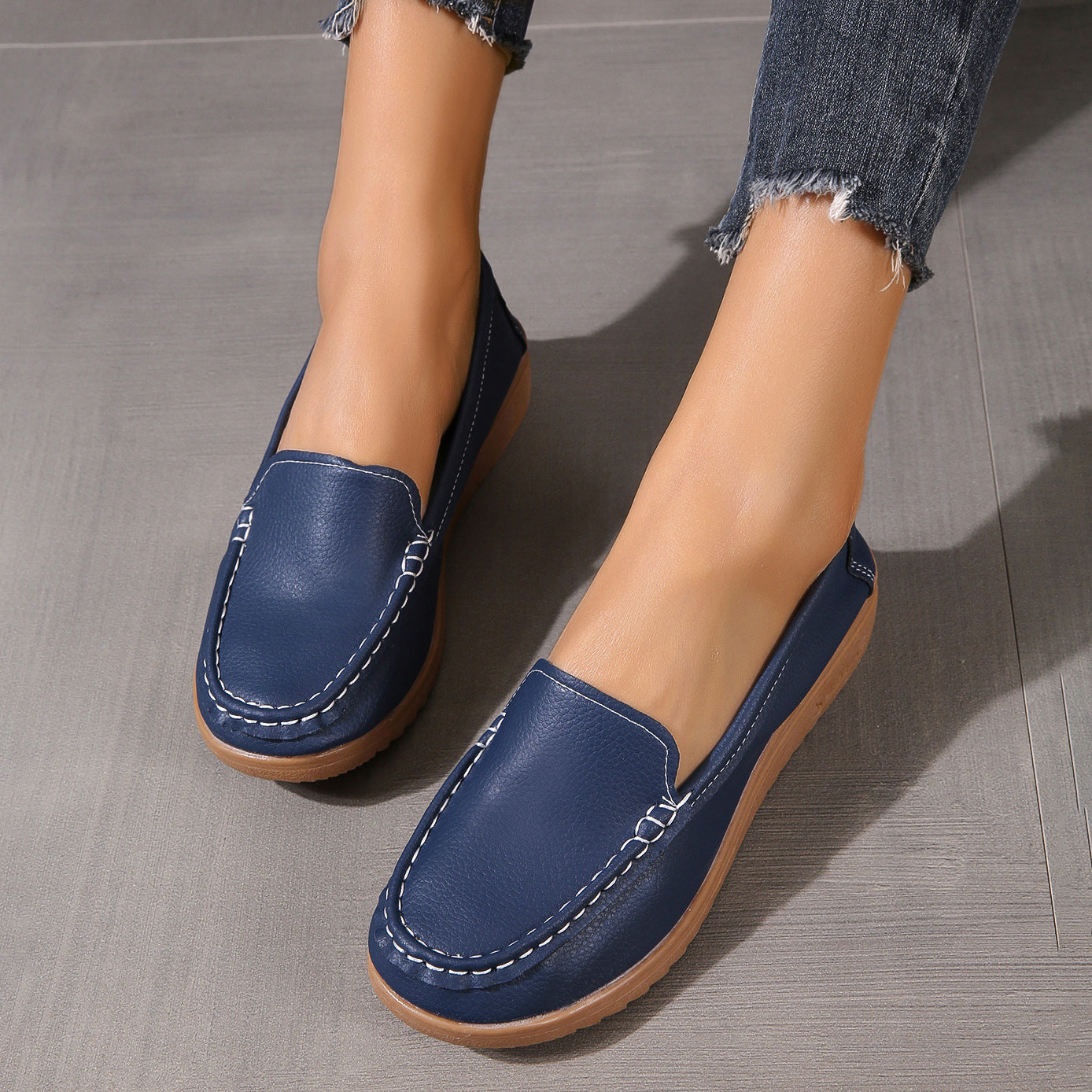 Women's Comfy Solid Flat Loafers Casual Slip On Walking Shoes