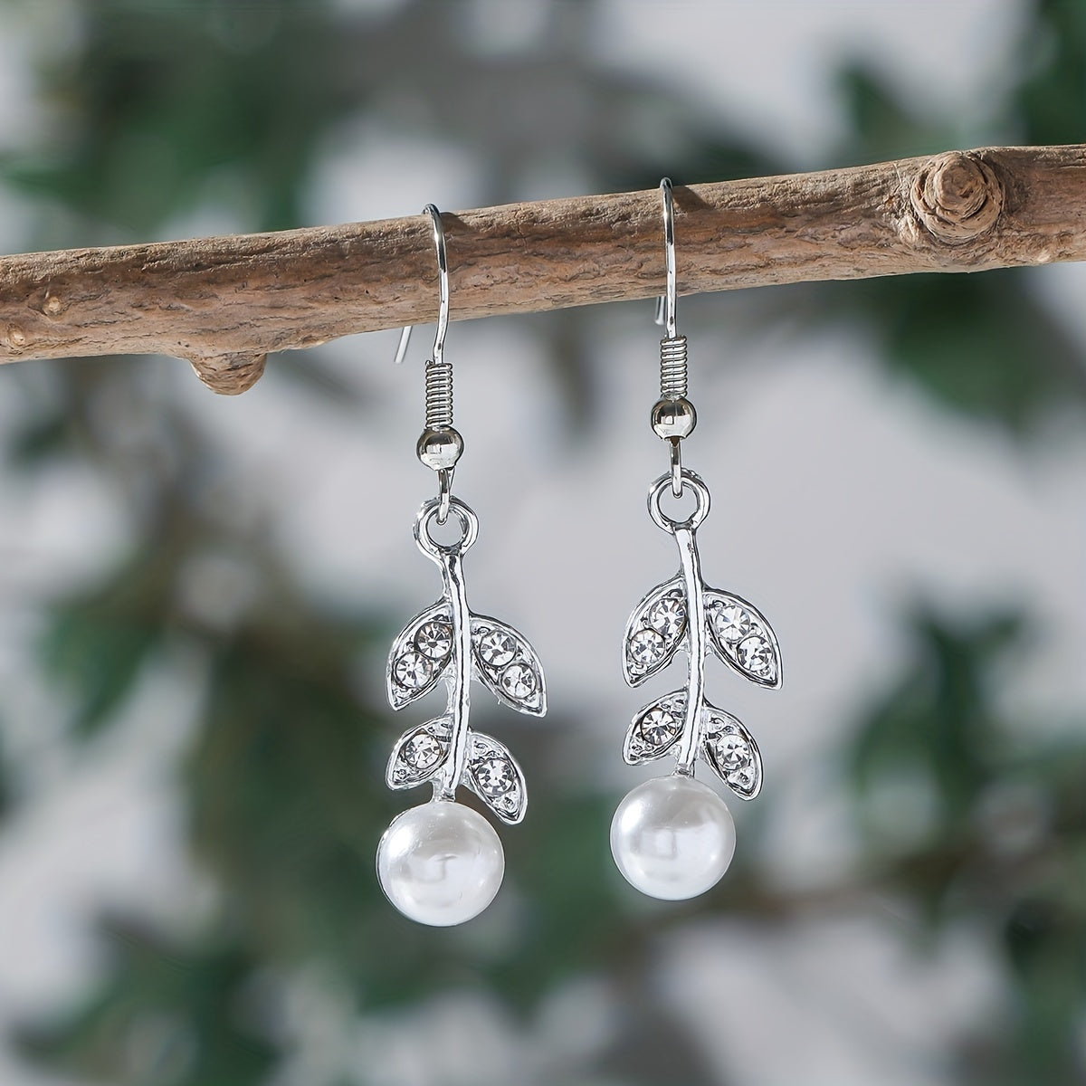 Silvery Leaf Rhinestone Faux Pearl Pendant Earrings Sexy Style
