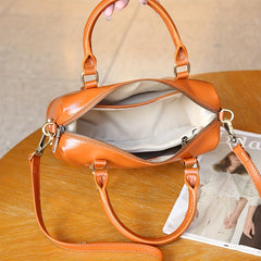 Vintage Style Large Capacity Women's Handbag with Detachable Strap