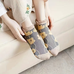 5 Pairs 3D Floral Textured Socks Retro Short Socks Women's Stockings