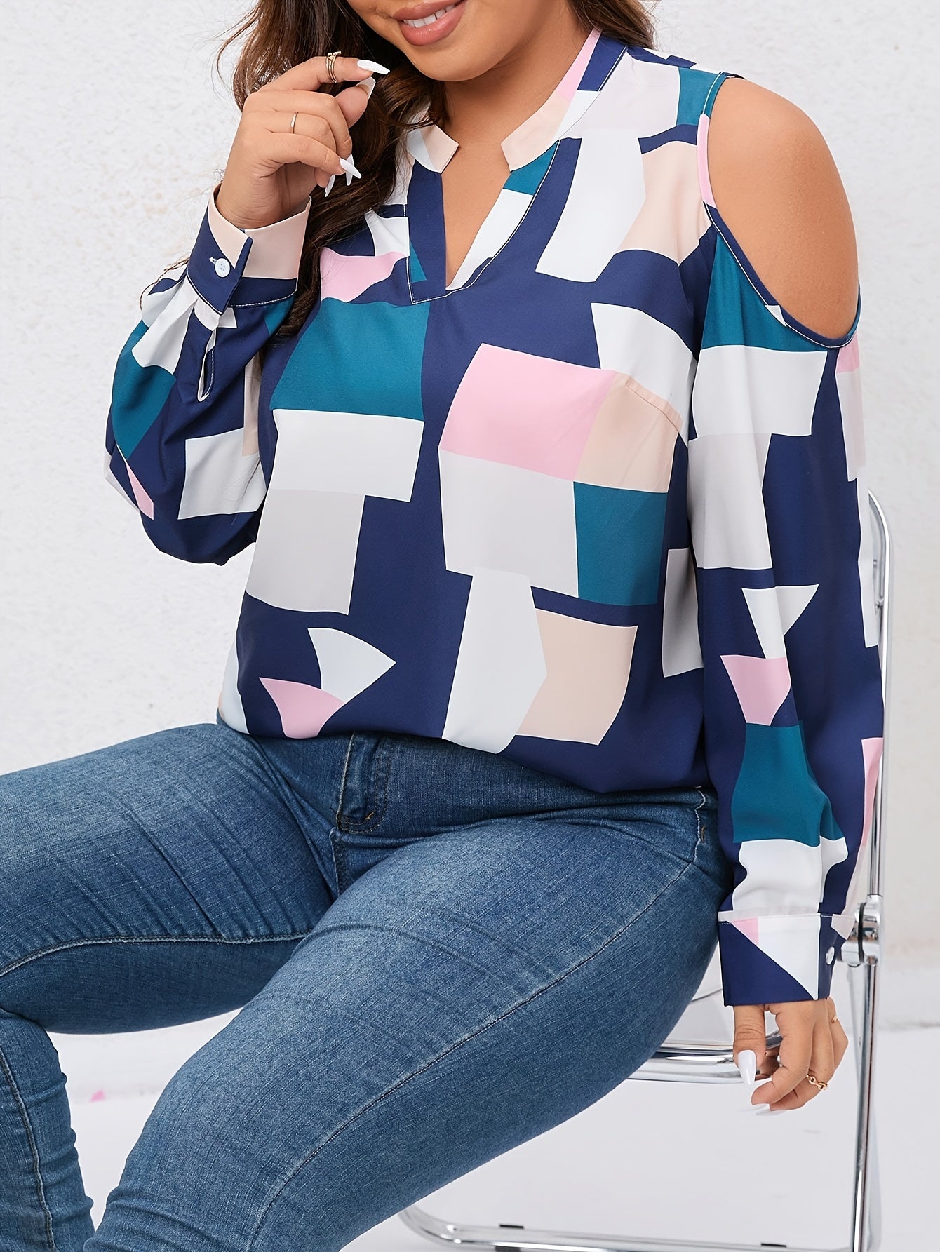 Women's Plus Geometric Print Cold Shoulder Top