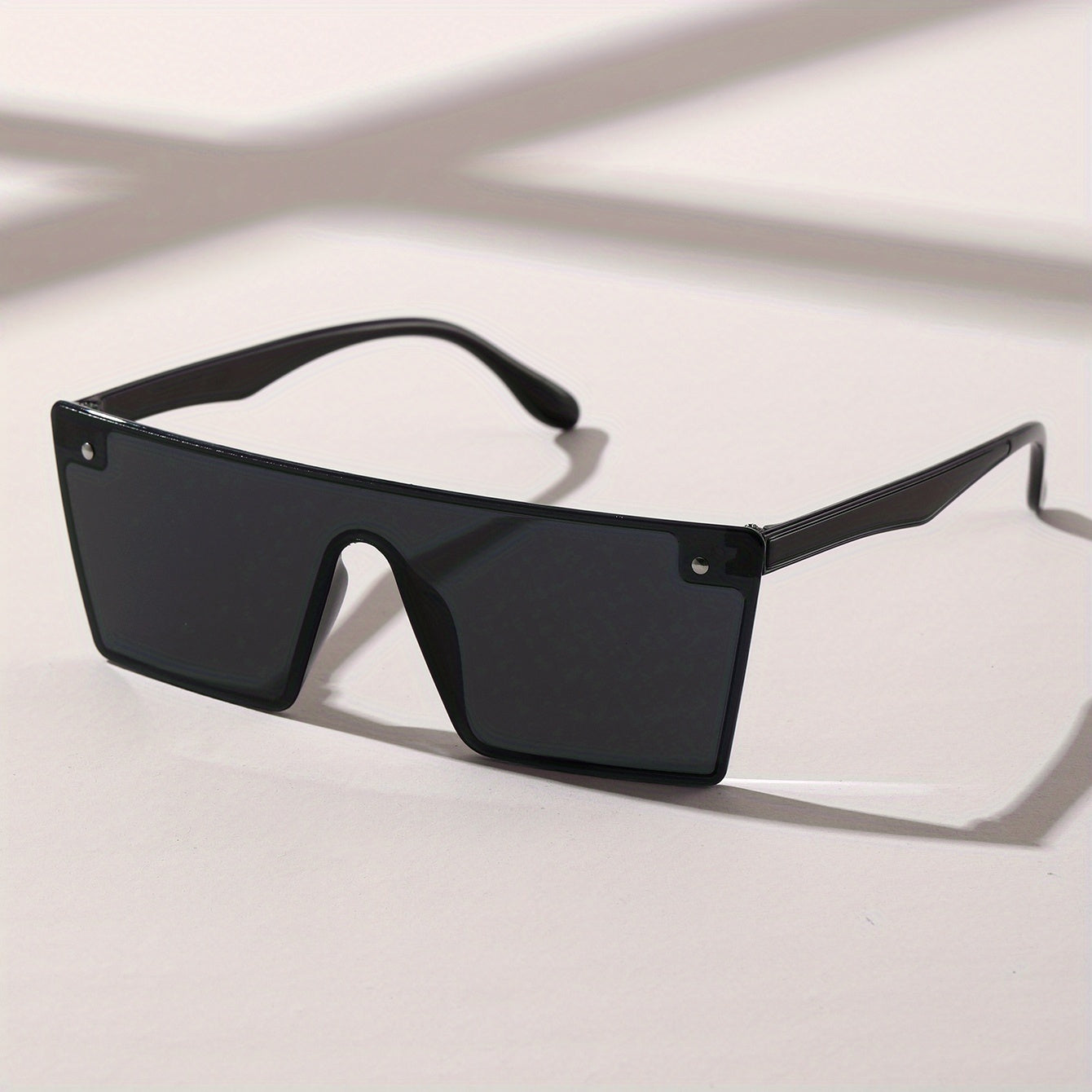Flat Top Sunglasses Gradient Lens Rivet Decor Eyewear UV400