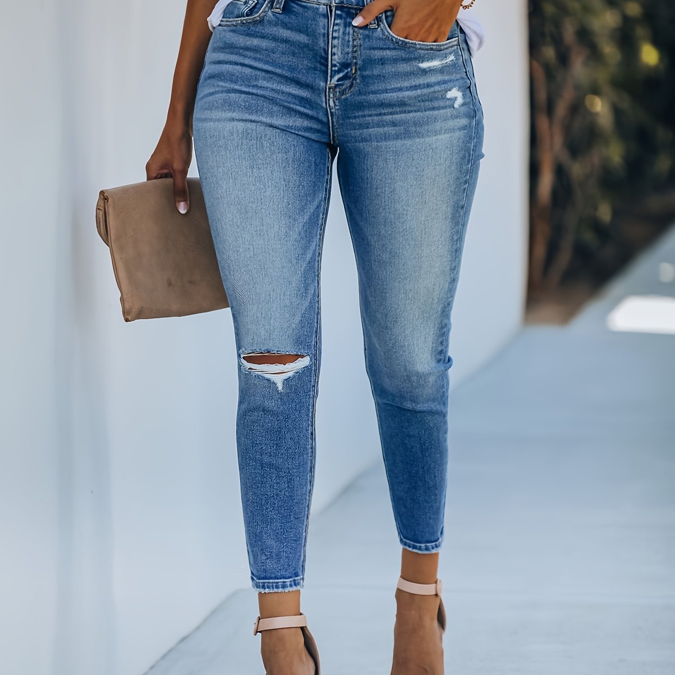  Button Fly Ripped Skinny Jeans