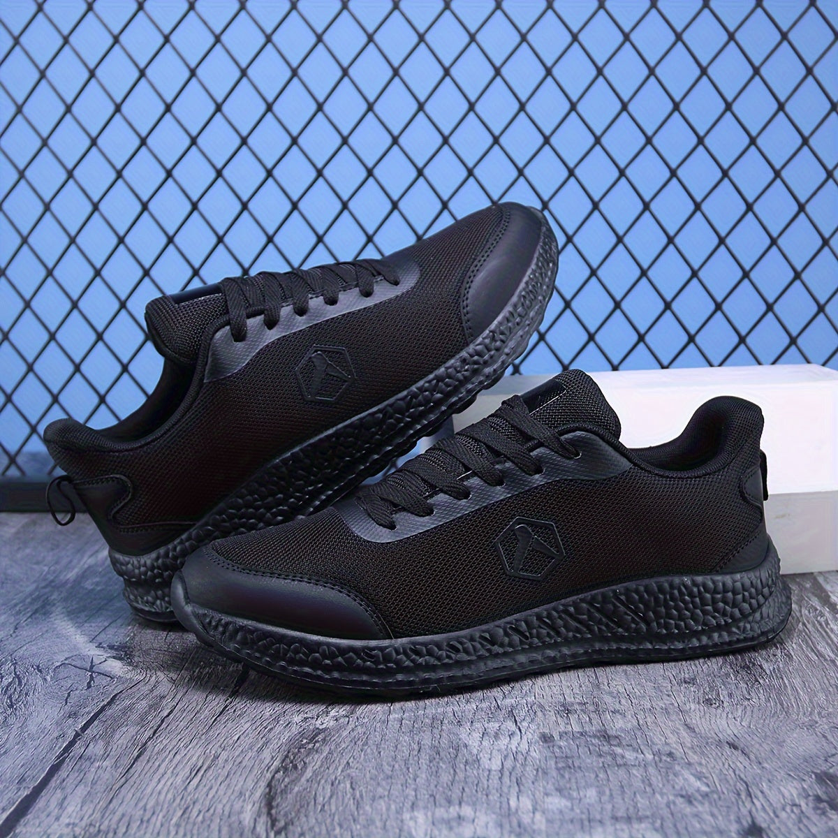 Mesh Breathable Sports Shoes Lightweight Anti Slip Travel Walking Shoes