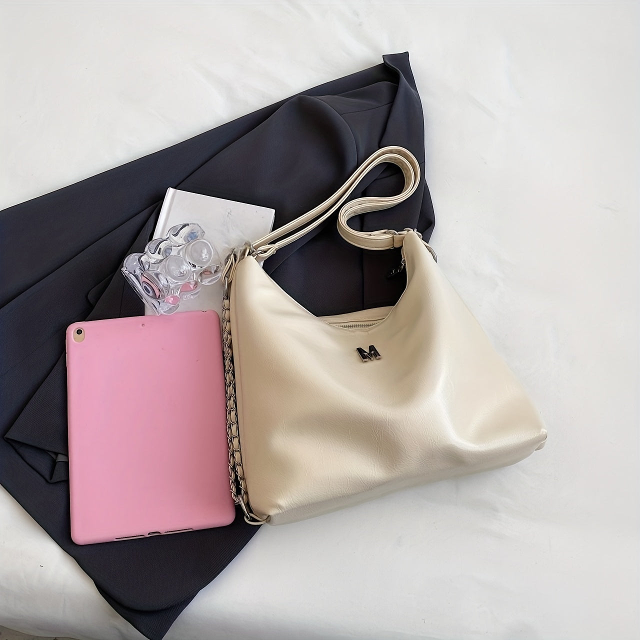 Metal Chain Large Capacity Tote Bag PU Leather Textured Shoulder Bag