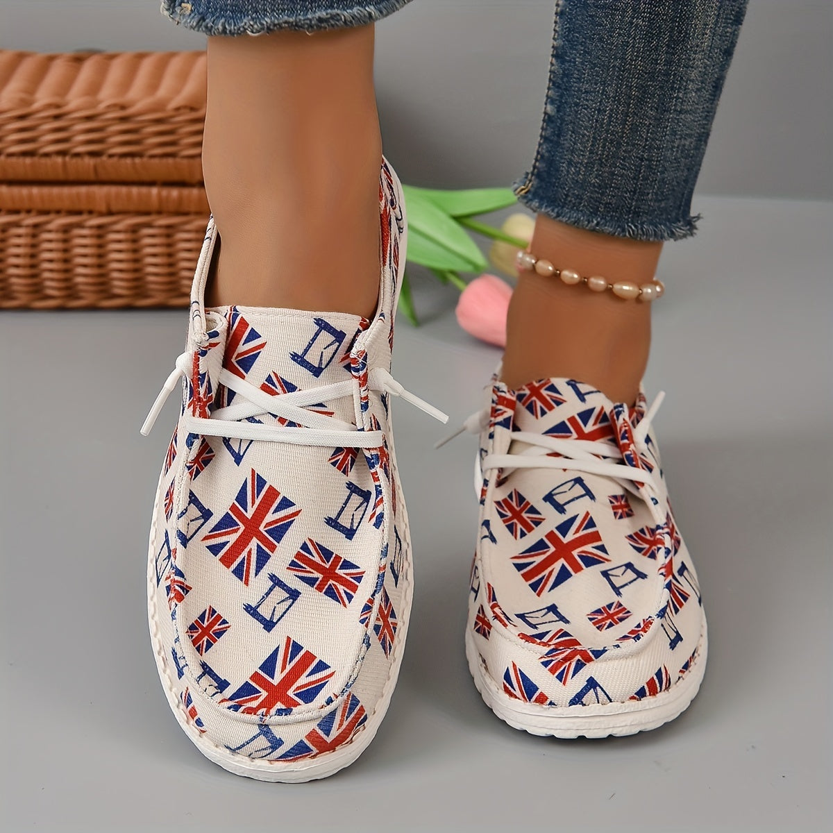 Women's Flag Print Canvas Shoes Casual Lace Up Outdoor Sneakers