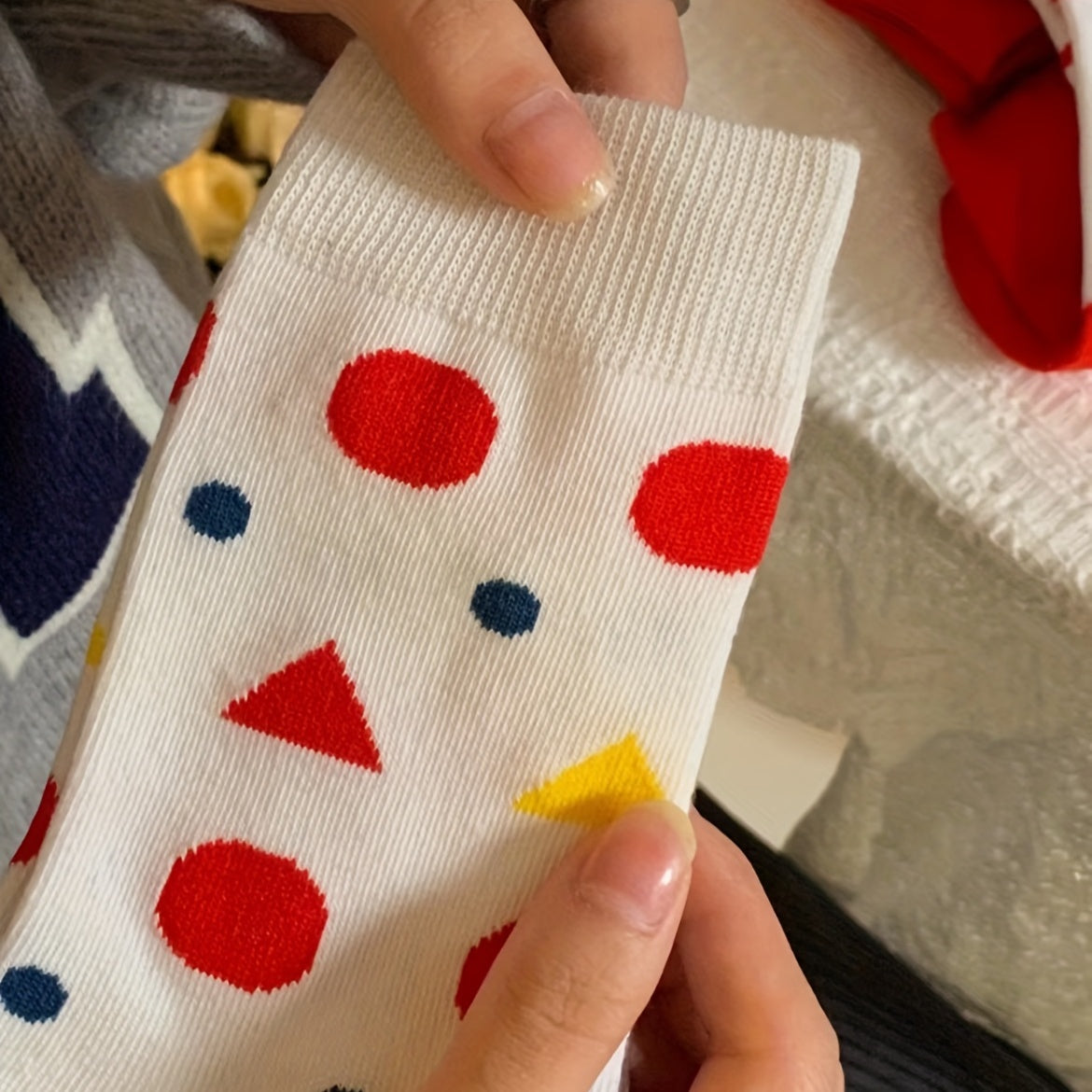 4 Pairs Geometric Pattern Socks Comfy & Breathable Women's Mid Tube Stockings