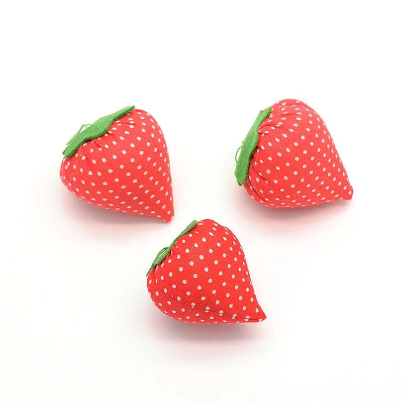 4pcs Strawberry Needle Cushion Pincushion DIY Sewing Tools Accessories