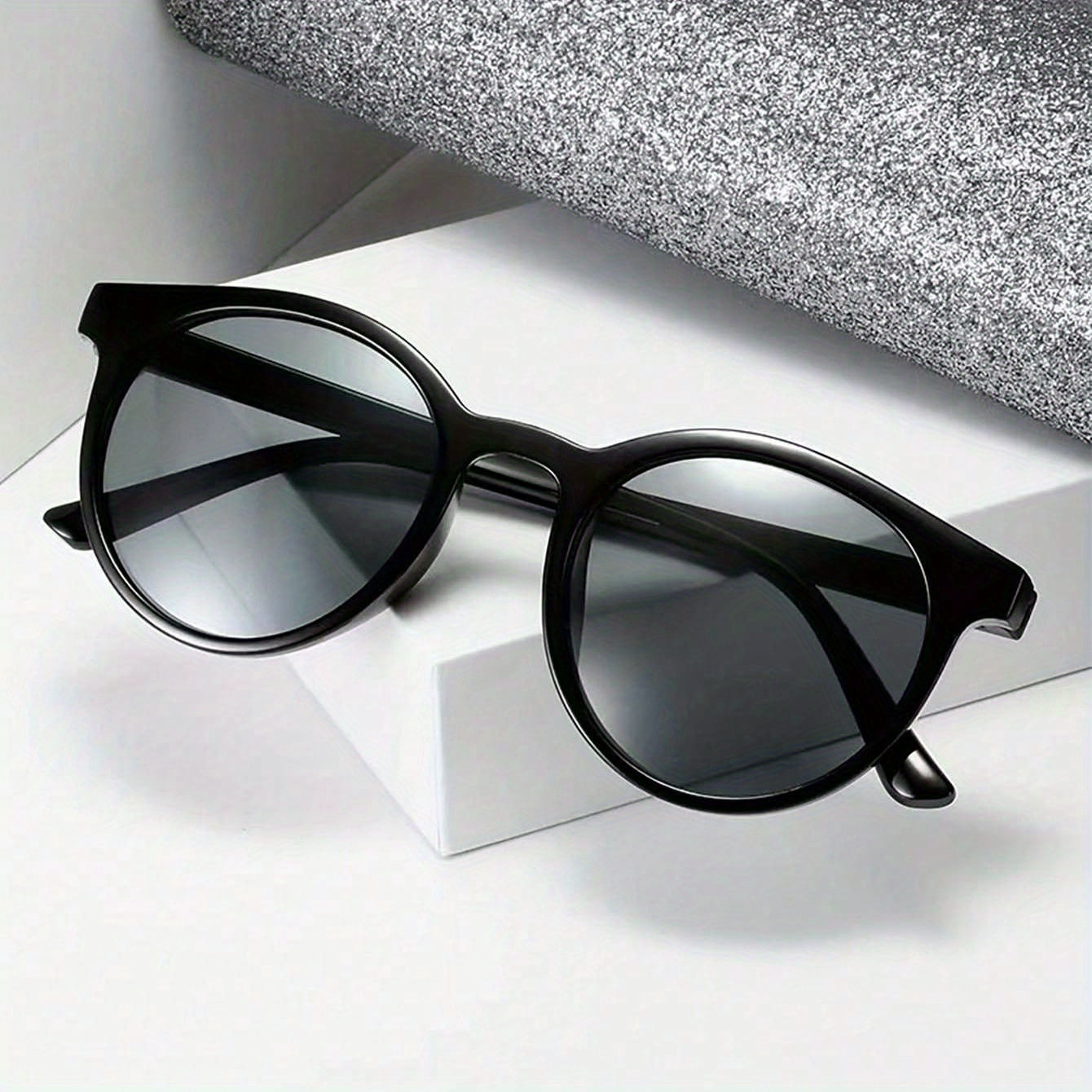 Round Sunglasses Women Retro Summer Outdoor Jelly Shades