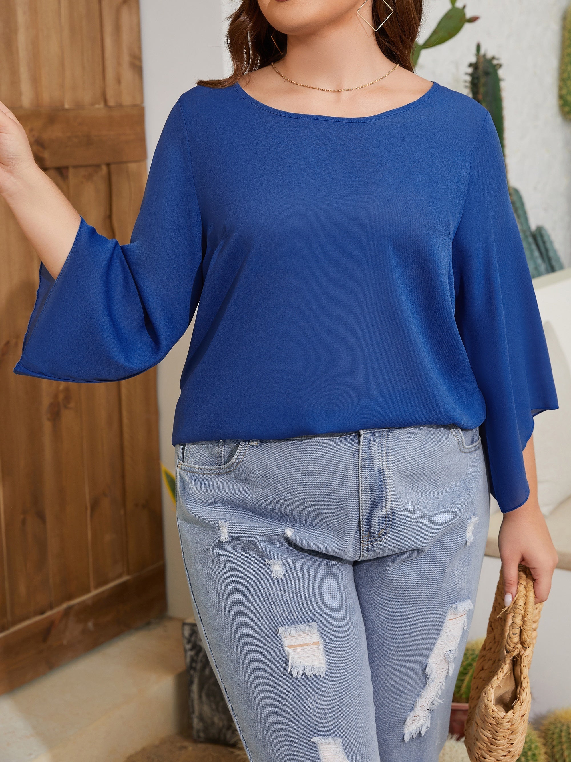  Solid Half Flare Sleeve Blouse