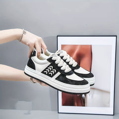 Women's Leaf Pattern Canvas Shoes Lace Up Low Top Casual Walking Shoes