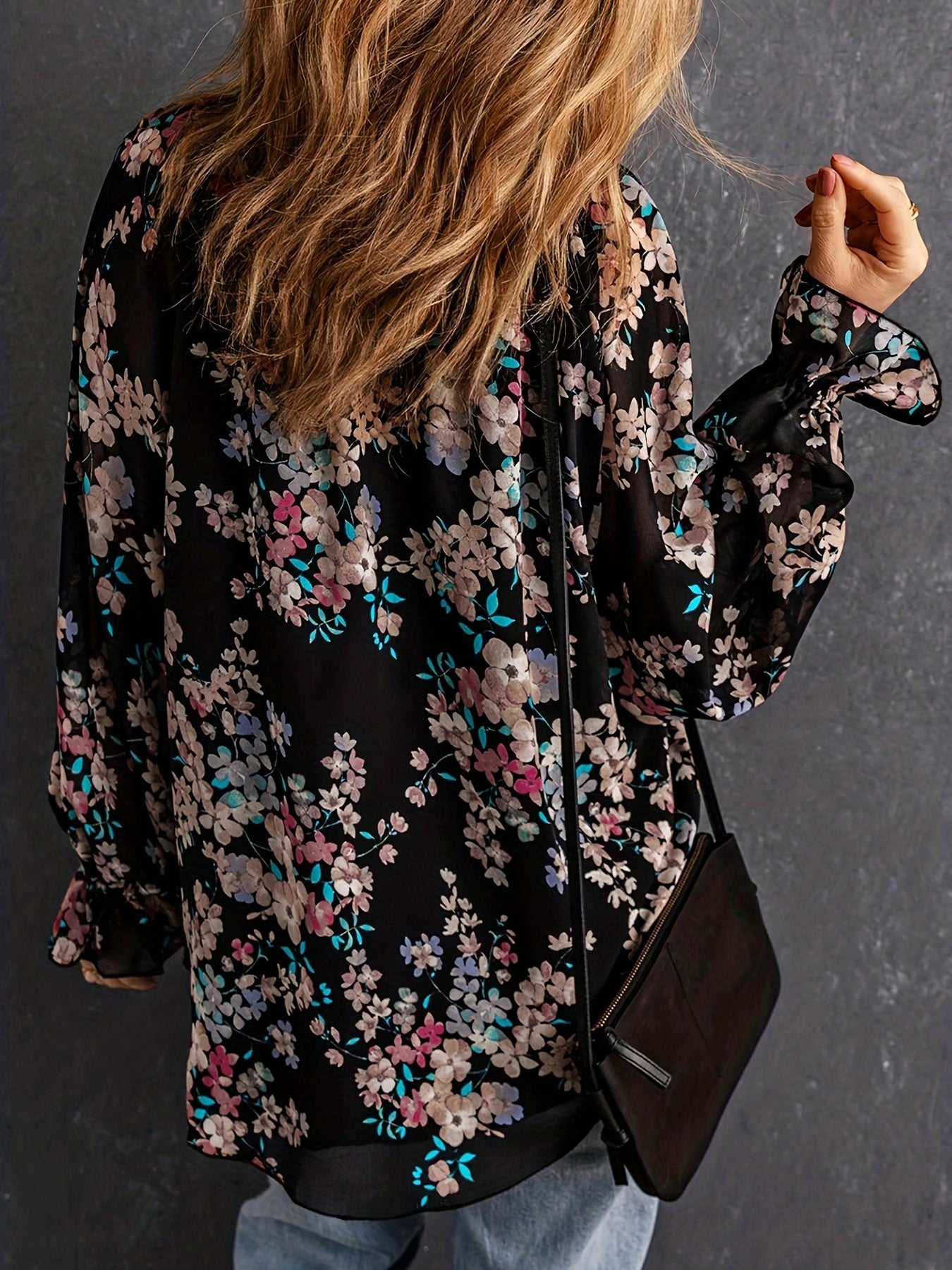  Floral Print Lantern Sleeve V Neck Tunic Top