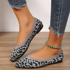 Leopard Print Flat Shoes Breathable Point Toe Lightweight Walking Shoes