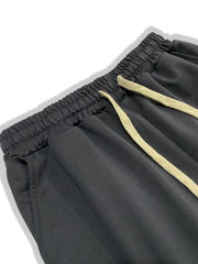 Men's Big V Letter Print Casual Drawstring Shorts