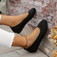 Women's Breathable Knit Flat Shoes Solid Slip On Lightweight Shoes