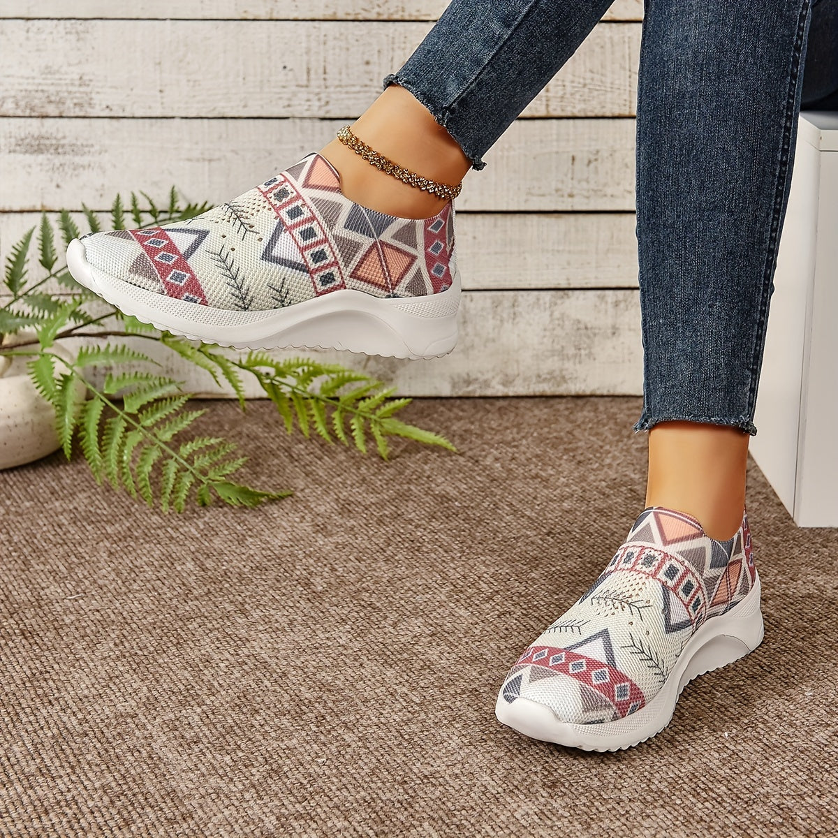 Women's Geometric Pattern Slip-on Running Shoes