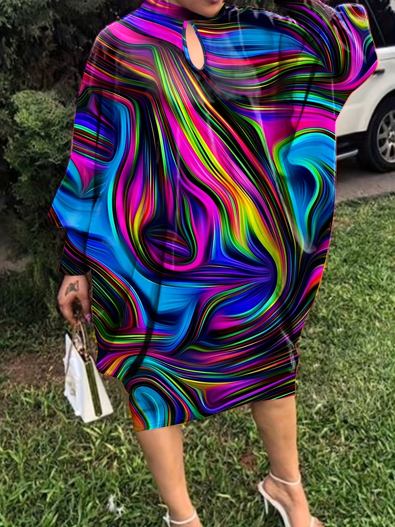  Abstract Stripe Print Round Neck Loose Fit Dress