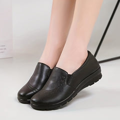 Women's Heart Pattern Slip On Loafers