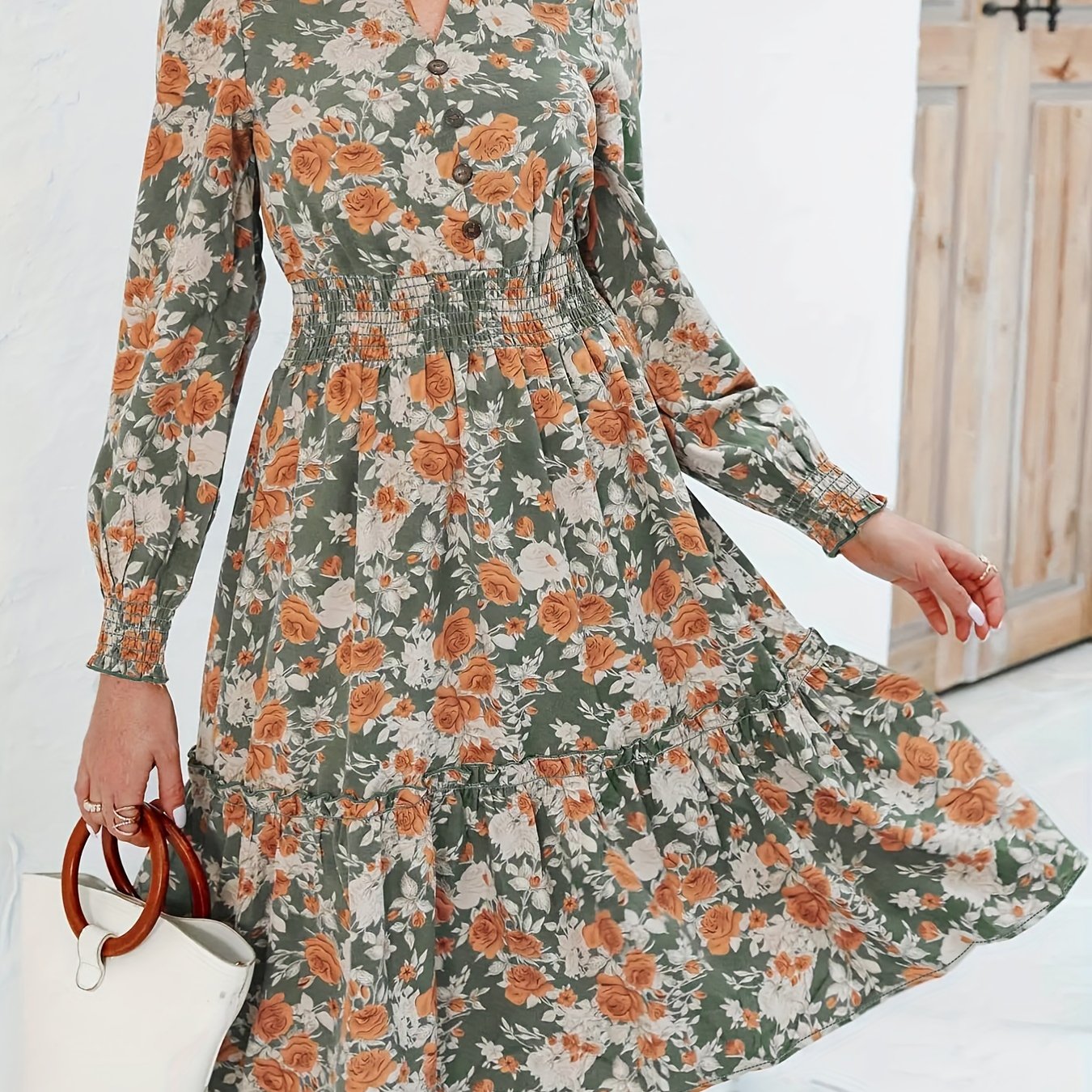 Women's Plus Floral Print Lantern Sleeve V Neck Dress