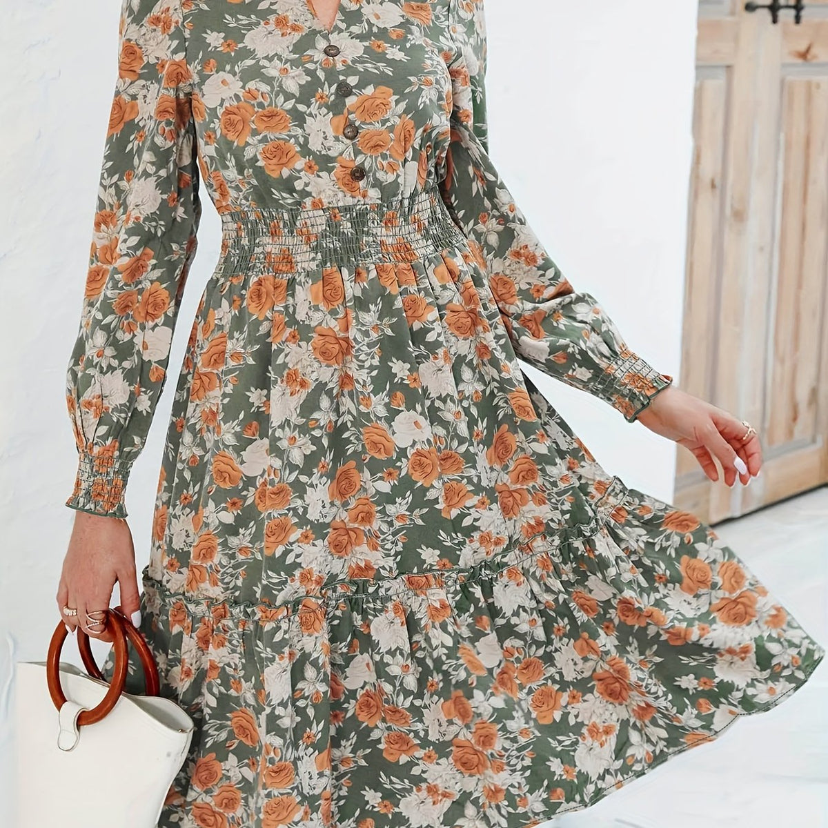 Women's Plus Floral Print Lantern Sleeve V Neck Dress