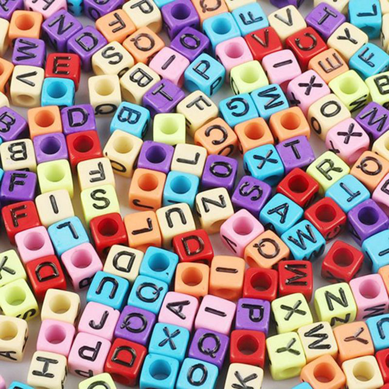 100pcs Colorful Letter Acrylic Beaded Accessory