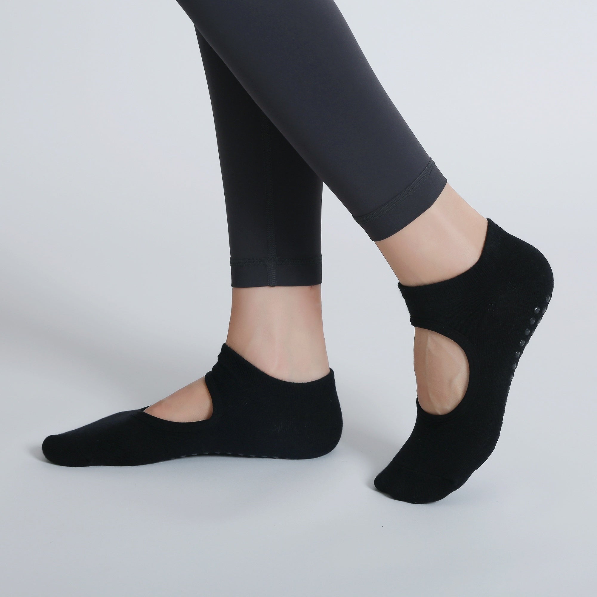 Comfy Non Slip Round Toe Yoga Socks