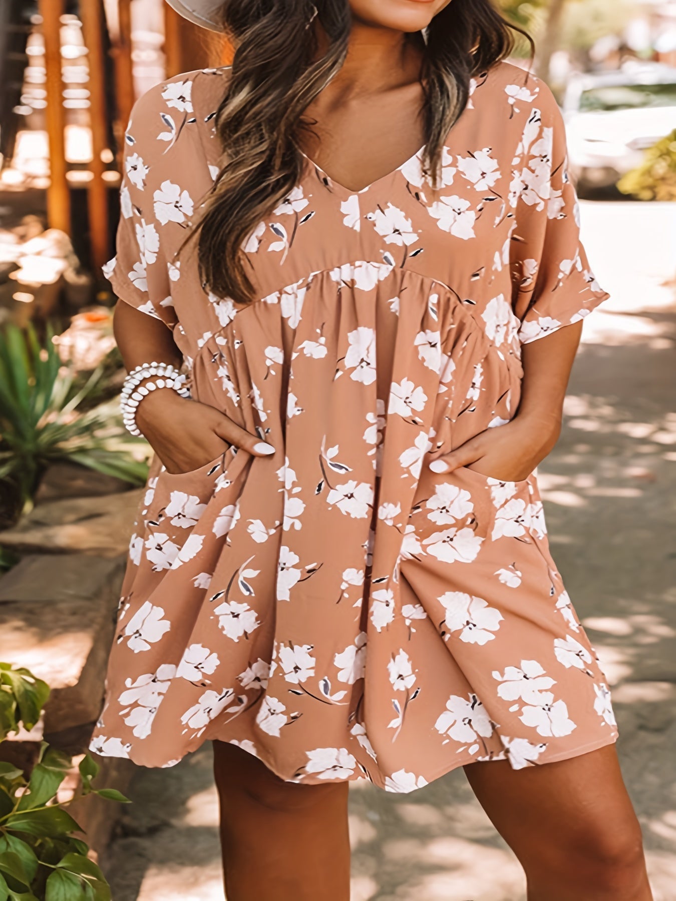 Women's Plus Floral Print V-Neck Dress With Pockets