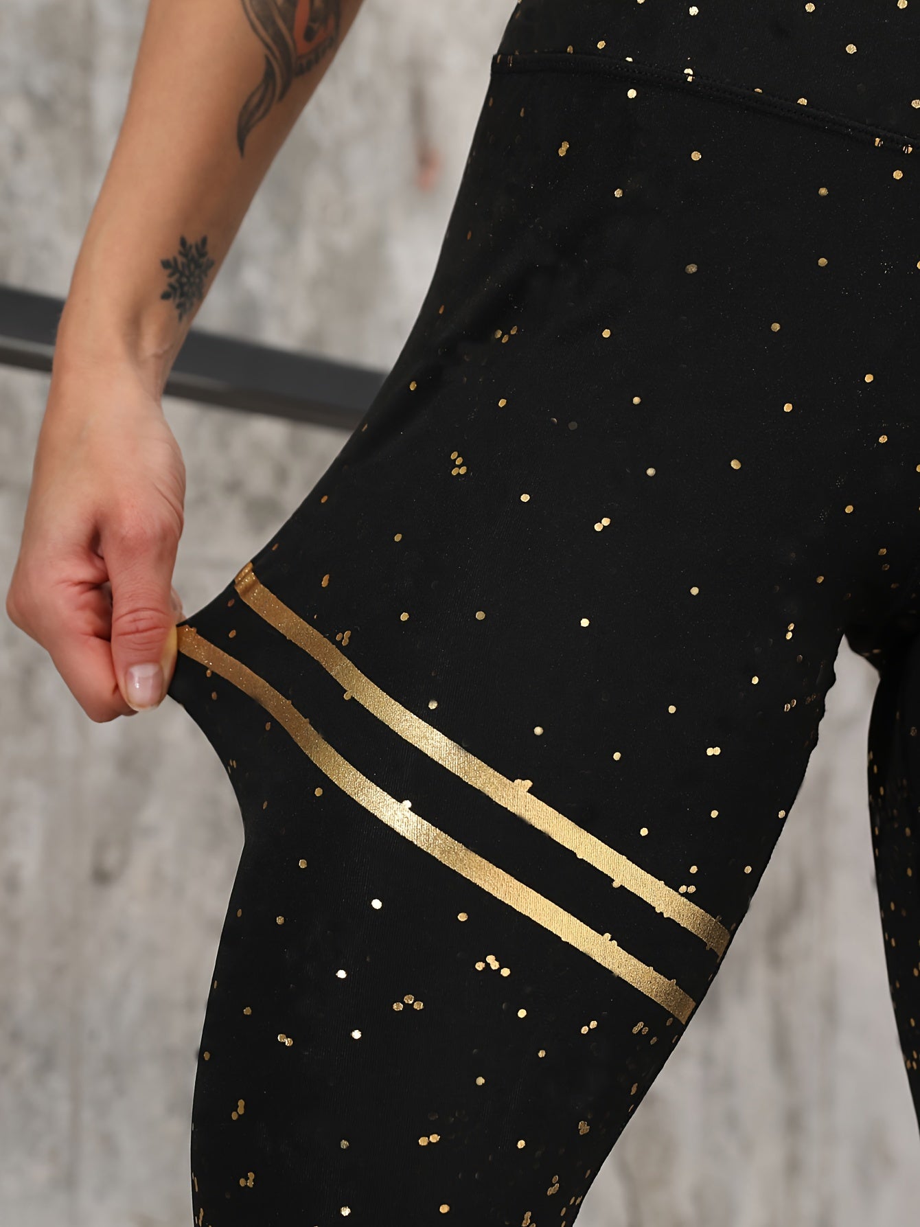 Golden Striped Print Yoga Leggings Slimming High Stretch Fitness Gym Pants