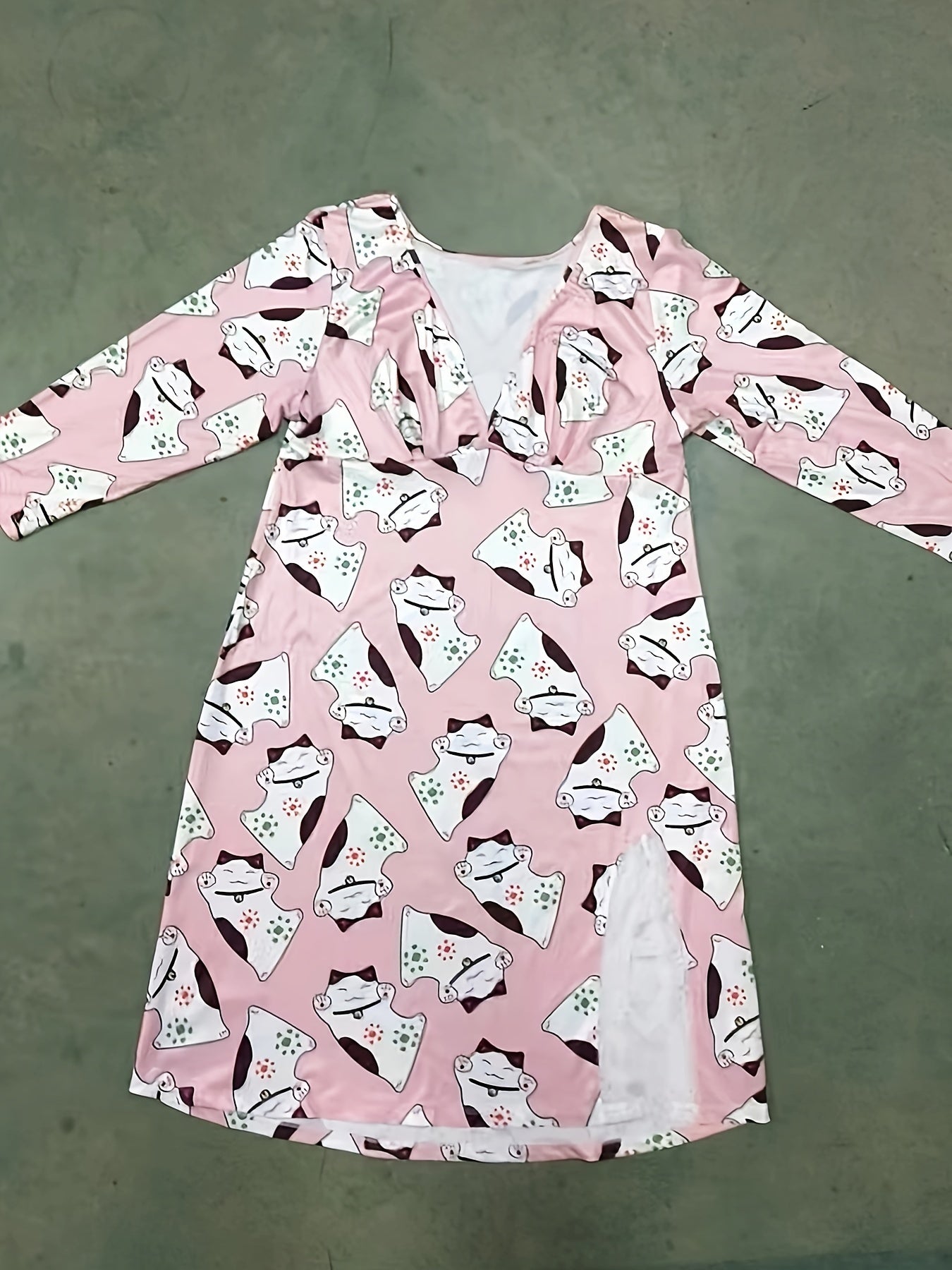  Cartoon Cat Print Long Sleeve Nightdress