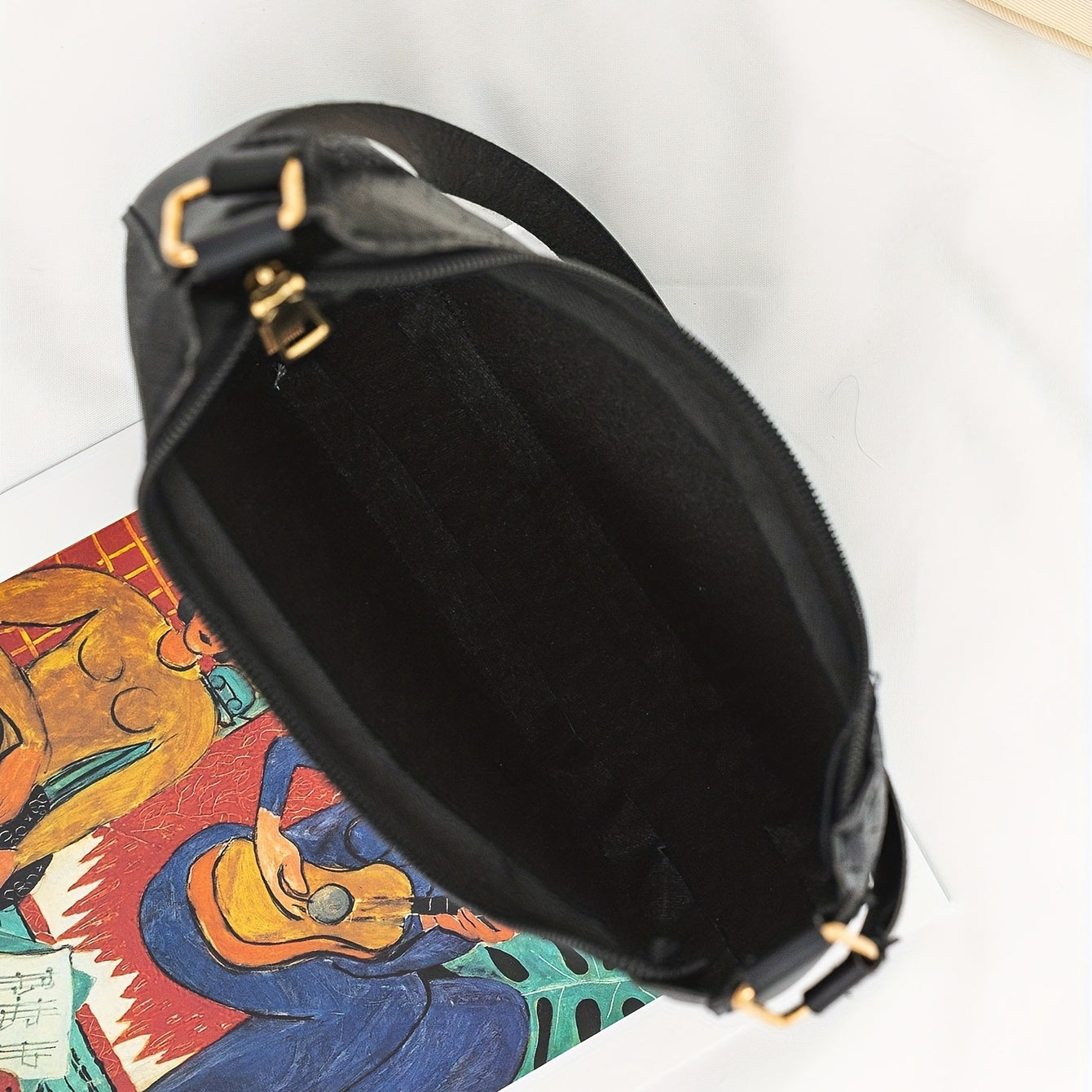 Crocodile Pattern Crescent Handbag Vegan Leather Hobo Purse