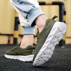 Men's Lightweight Running Shoes Breathable Outdoor Sneakers