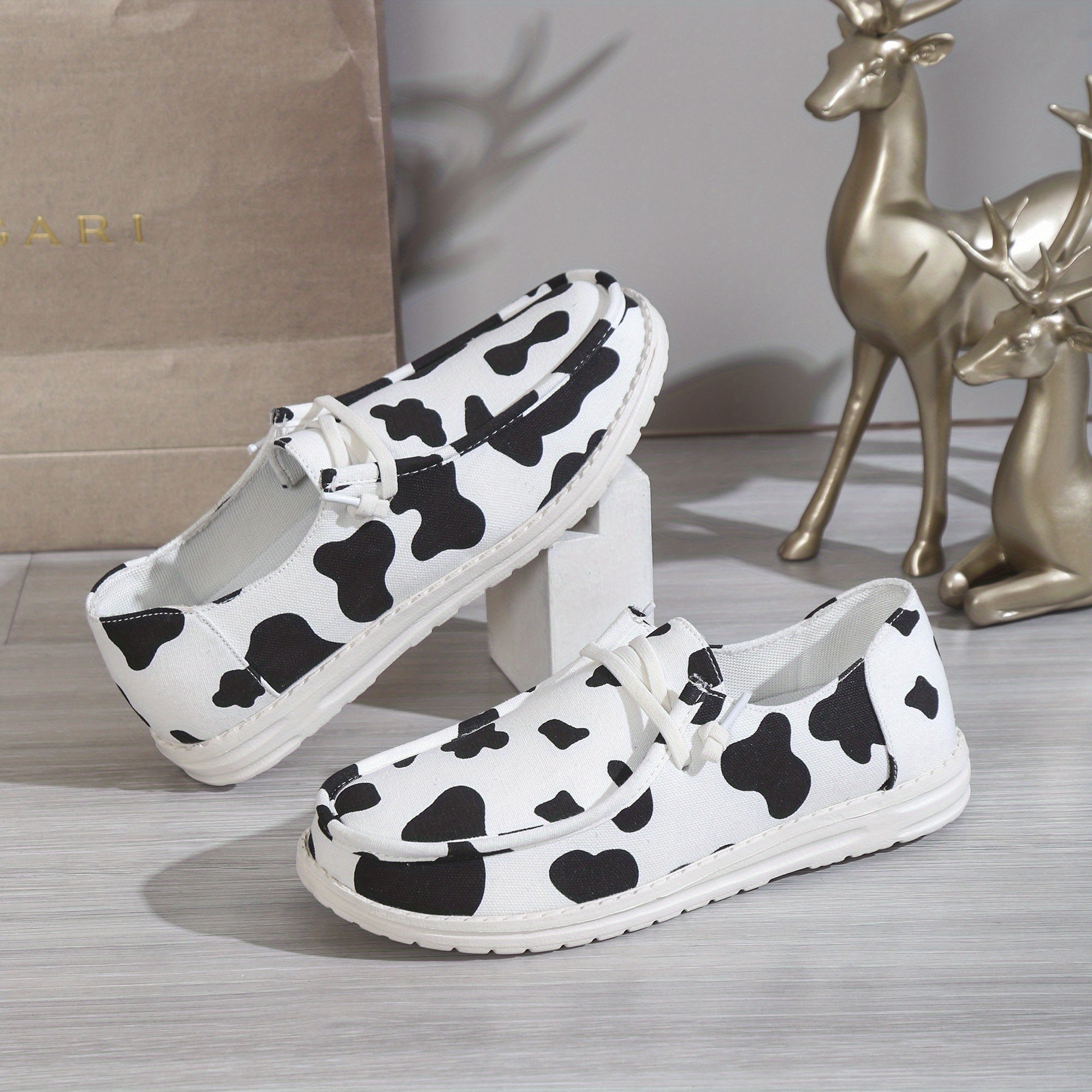 Women's Cow Pattern Canvas Shoes Casual Lace Up Outdoor Sneakers