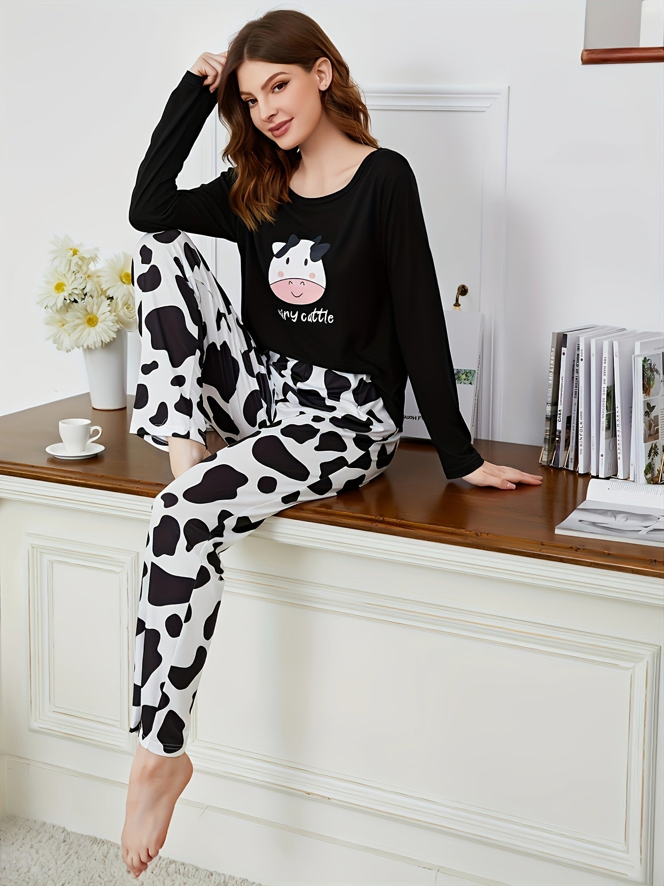 Cow Print Lounge Set Crew Neck Top & Lounge Pants Women's Loungewear